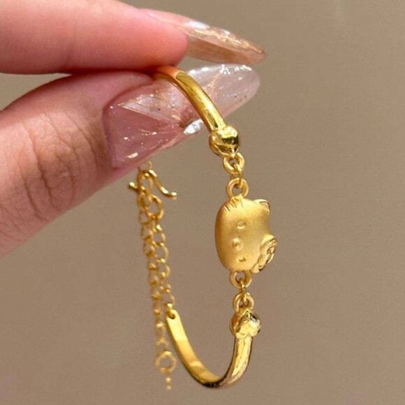 Hello Kitty Gold Bracelet - Picture 1 of 3